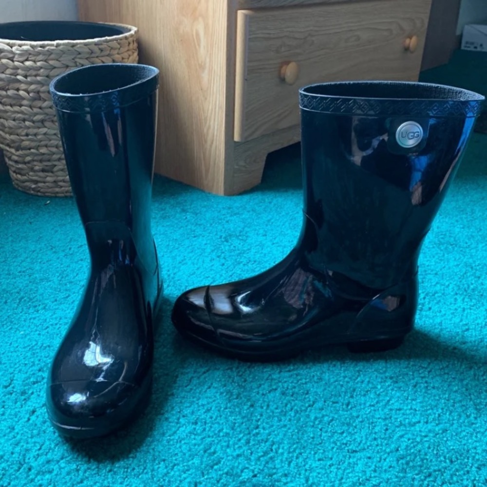 Ugg Rain Boots Size 7-7.5